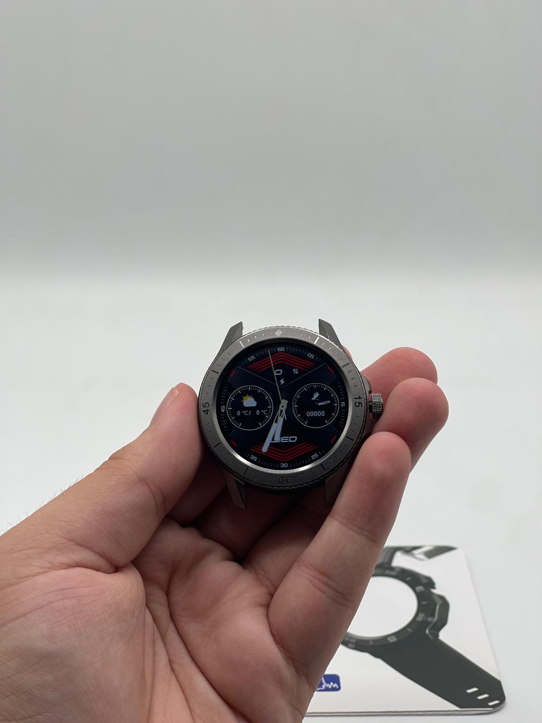 Sk 22 Smart Watch - 2 Strips and 2 Metallic Display Covers